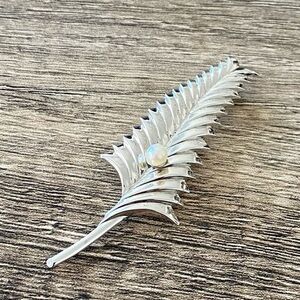 Vintage Sterling Silver Leaf Pearl Brooch Pin